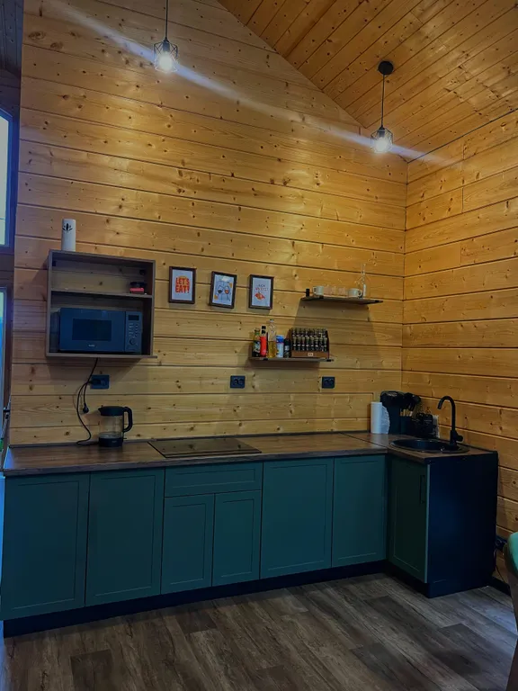 Коттедж Уютный загородный дом с сибирским чаном и спальней с видом на лес — Истра