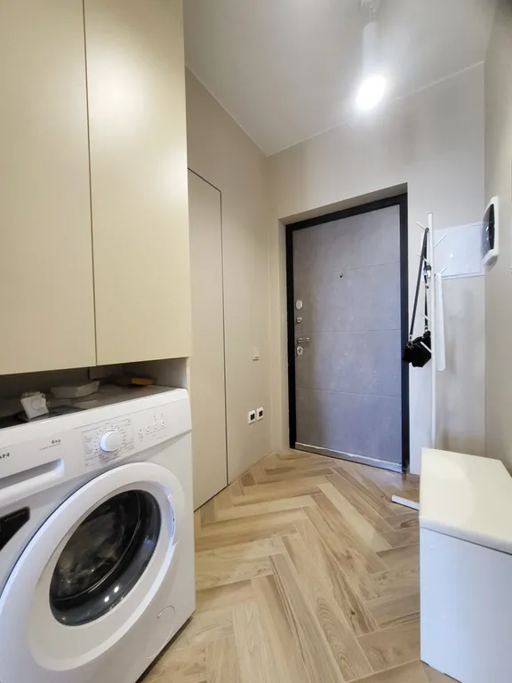 Видовая квартира с подогреваемым бассейном в ЖК Лучистое