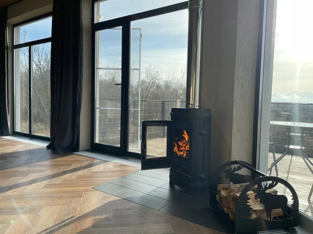 Панорамный дом с террасой