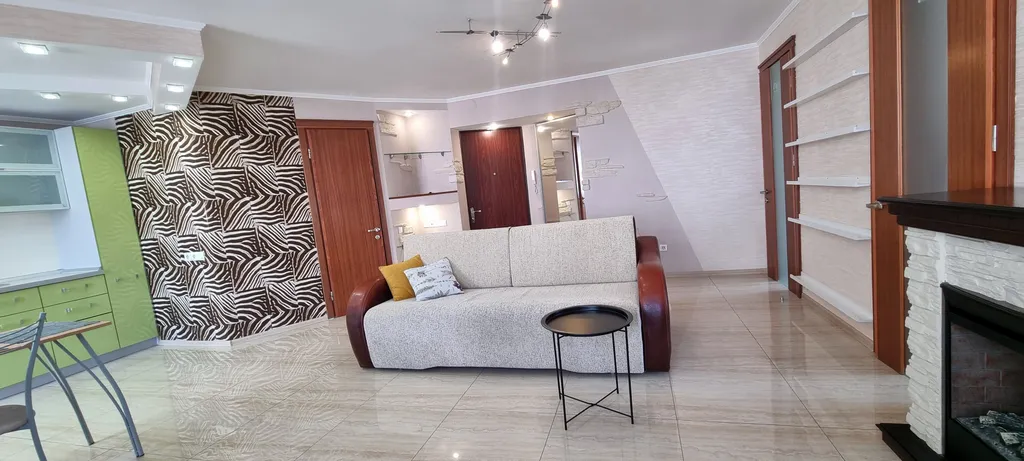 Просторная квартира для большой семьи рядом с пляжами