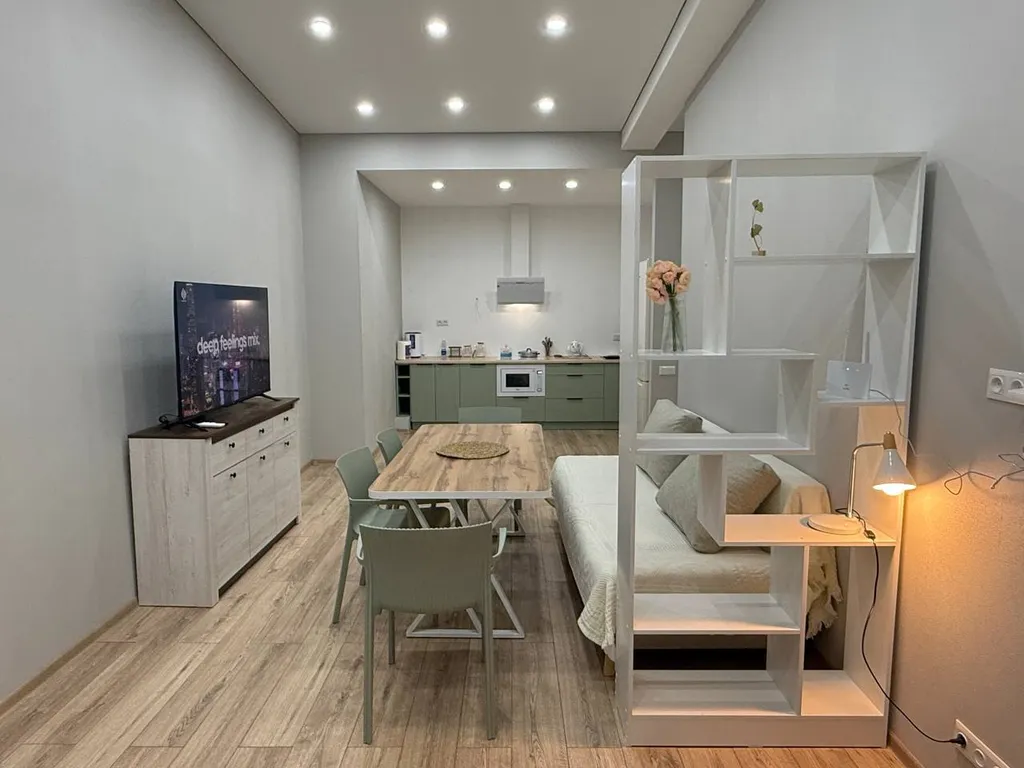 Leonardo apt with a sunset view