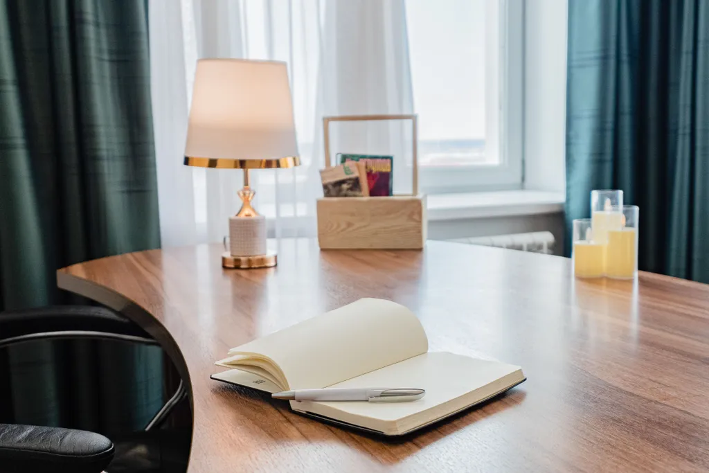 Комфортная двухкомнатная квартира у Лагерного сада