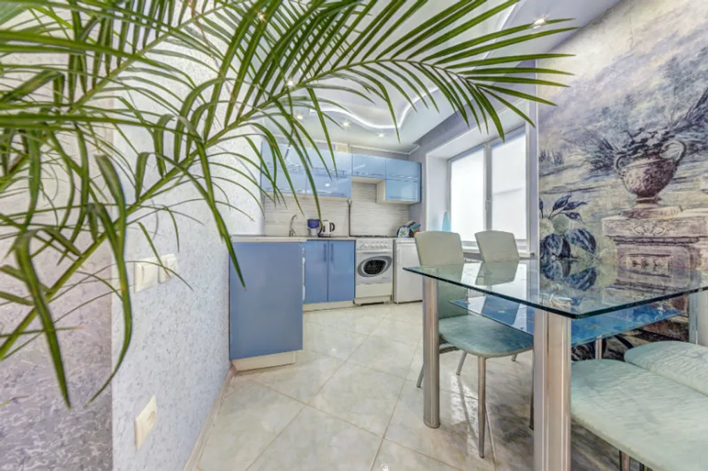 Евро двушка с джакузи в тихом центре