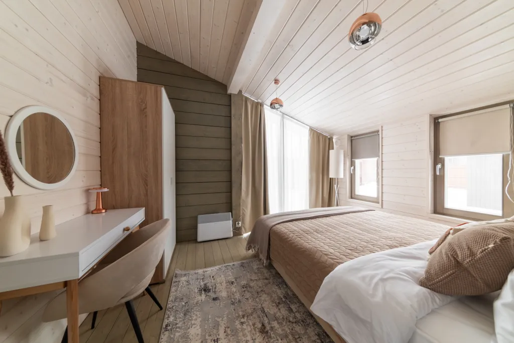 Уютный дом с панорамными окнами и видом на природу