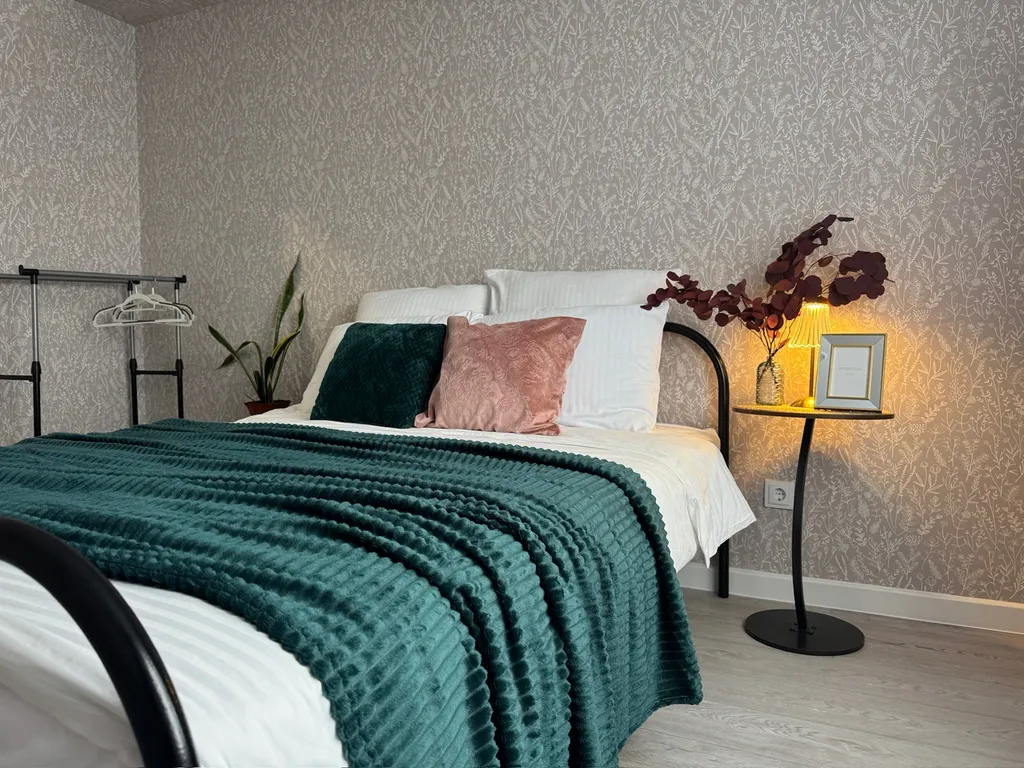 Уютная двухкомнатная квартира в спальном районе