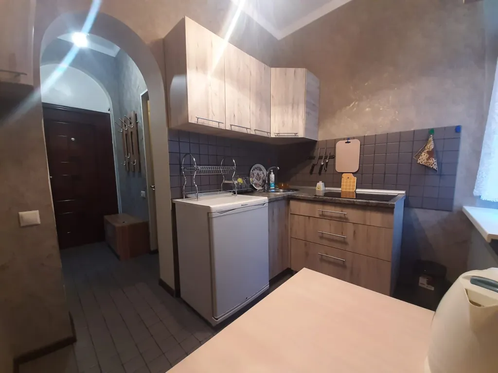 Квартира Четырехместный номер с отдельным входом №2 — аренда посуточно в Сухум