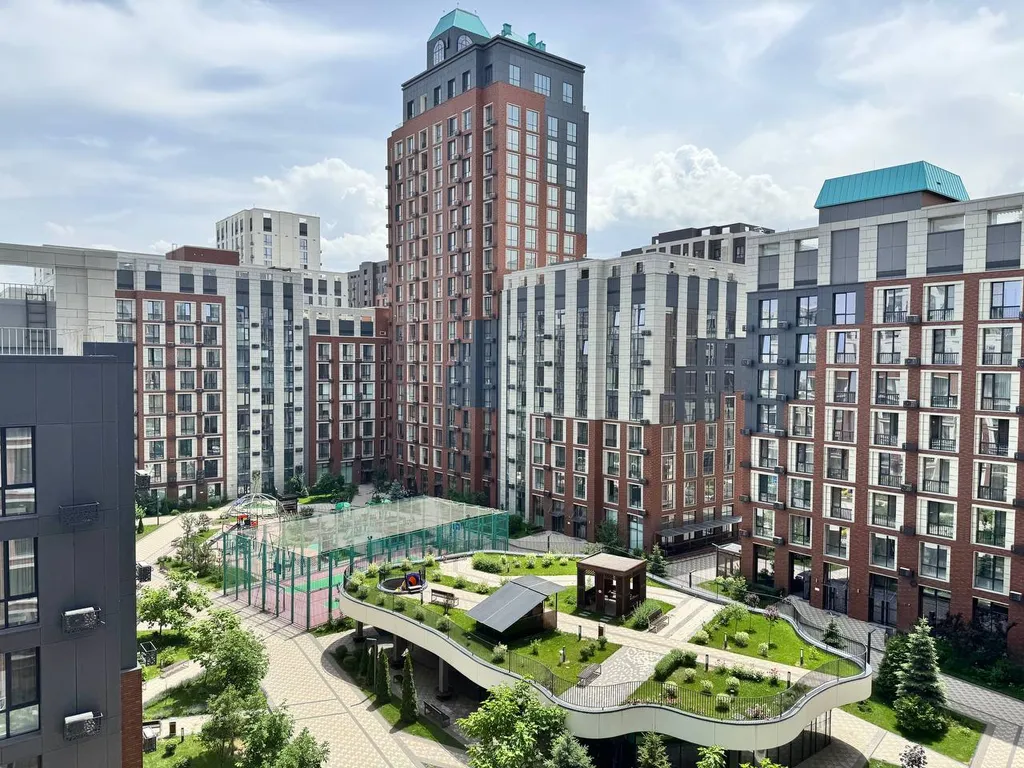 2-комнатная в жк 4you, рядом с тц Mega