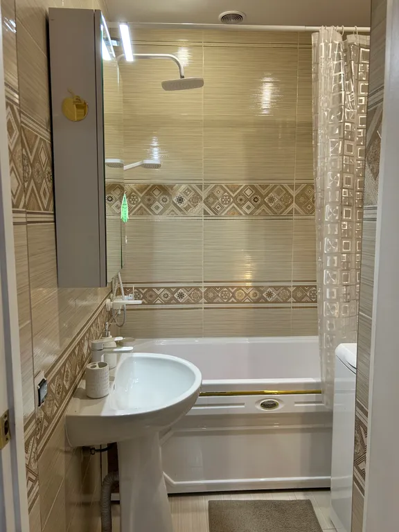 Просторная 4-комнатная квартира в самом центре