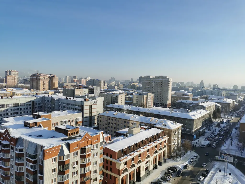 Квартира в люкс доме с парковкой в 10 минутах пешком от площади Ленина