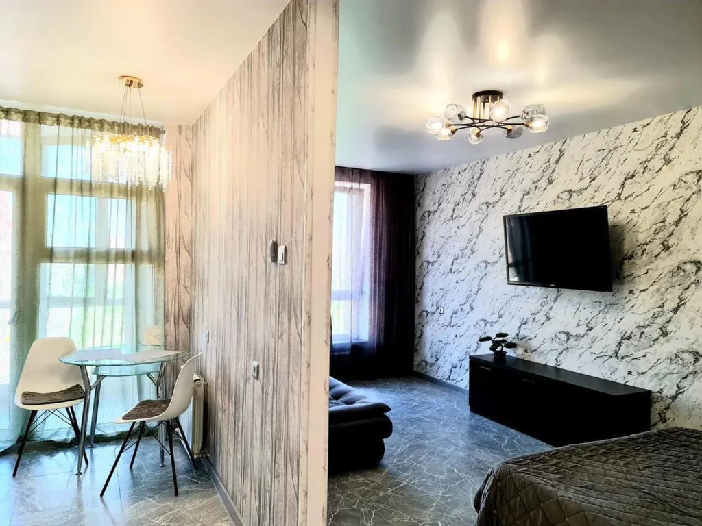 Уютная квартира-студия на Российском проспекте