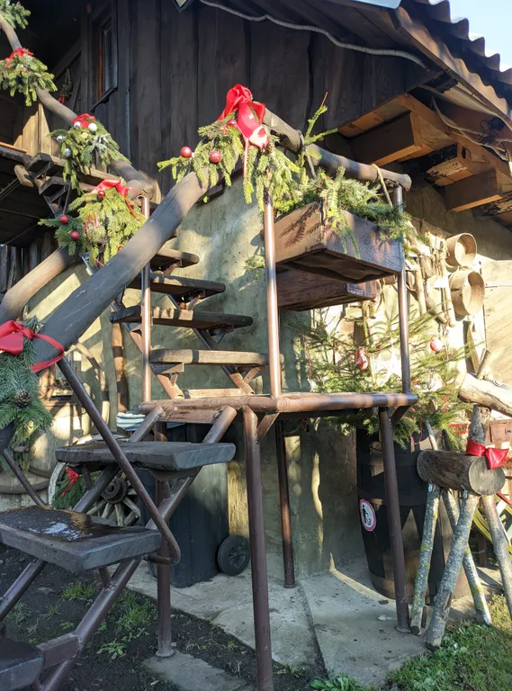 Агроусадьба в хуторской тиши с камином, сеновалом и сном на пчелах