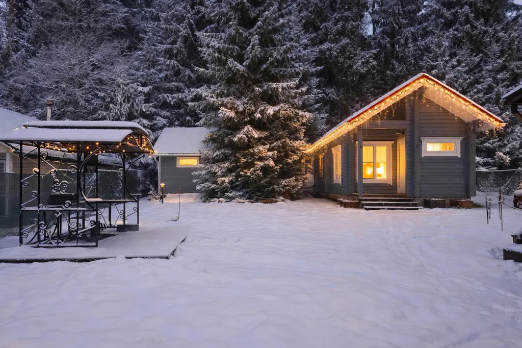 Коттедж Рай для эстетов: уютный коттедж с баней у леса — Киссолово