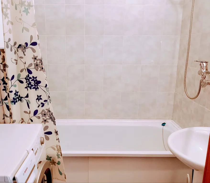 Просторная светлая квартира на Тополинке