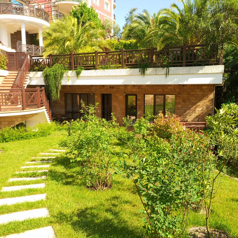 Коттедж в новом Сочи - тихо, зелено, уютно