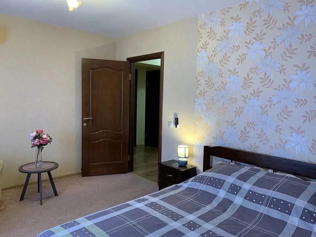 Просторная (98 м) 3-х комнатная квартира с видом на Успенский собор!