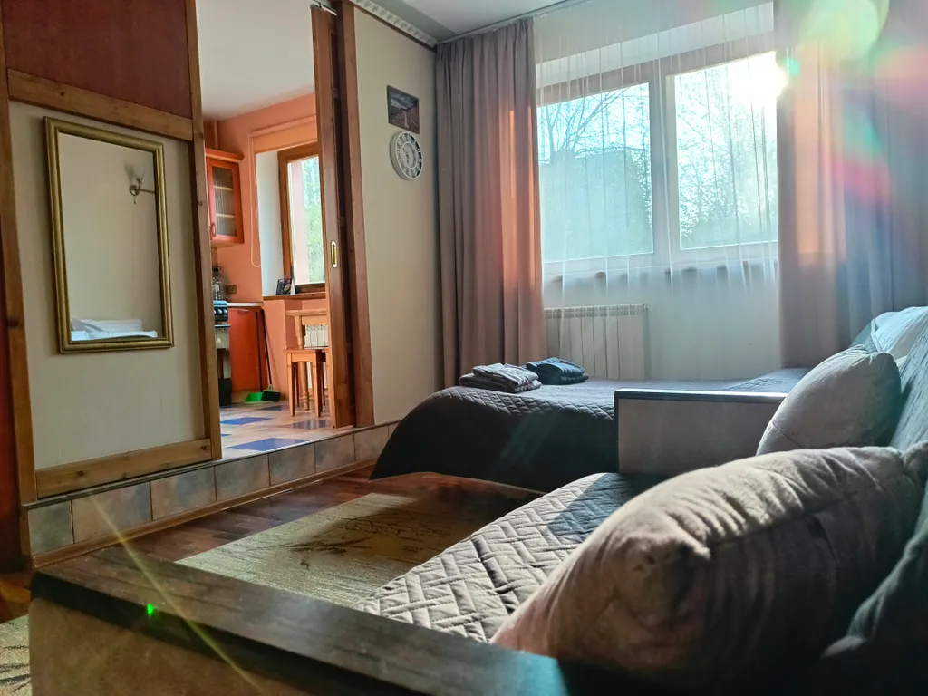 Светлая квартира на 1 этаже близко к морю