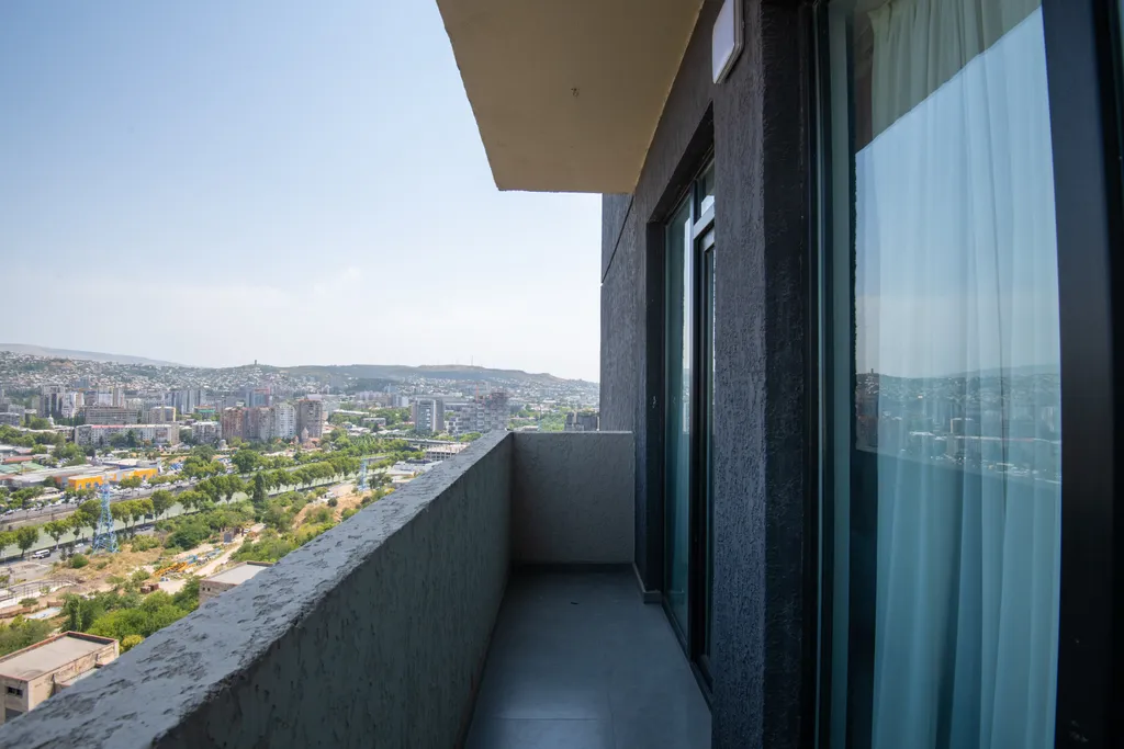 Новые 2BR апартаменты с панорамным видом на город, Реку Кура и горы