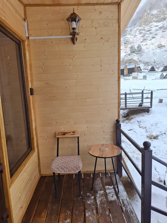 Домик у реки в Приэльбрусье