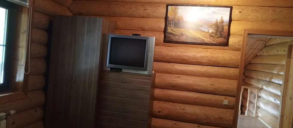 Уютный, бревенчатый дом