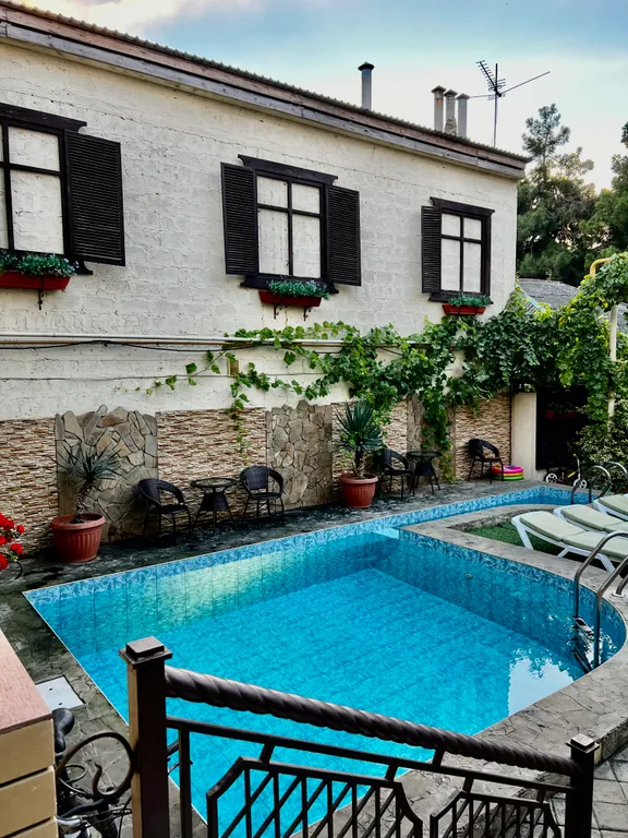 Квартира Апартаменты с личной кухней, бассейном, зелёным двором и беседкой — Анапа