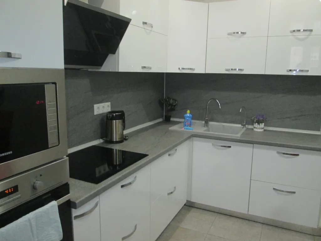 Чистая, уютная квартира возле стадиона в ЖК Панораме