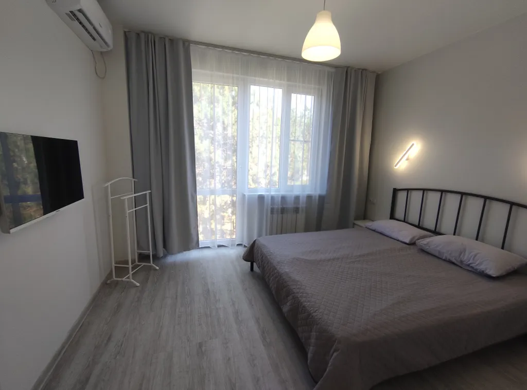 Белый дом у Черного моря