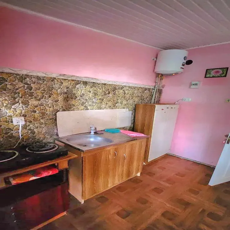 Квартира Трёхместная комната стандарт №4 с отдельной кухней — Курортное (Феодосия)