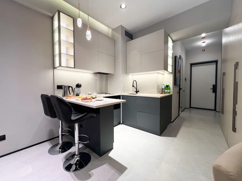 Современная стильная студия с видом на Tashkent City