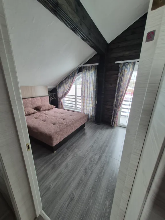 Роскошный деревянный дом