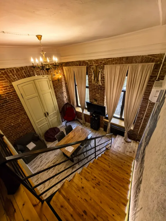 Лофт на Бурова