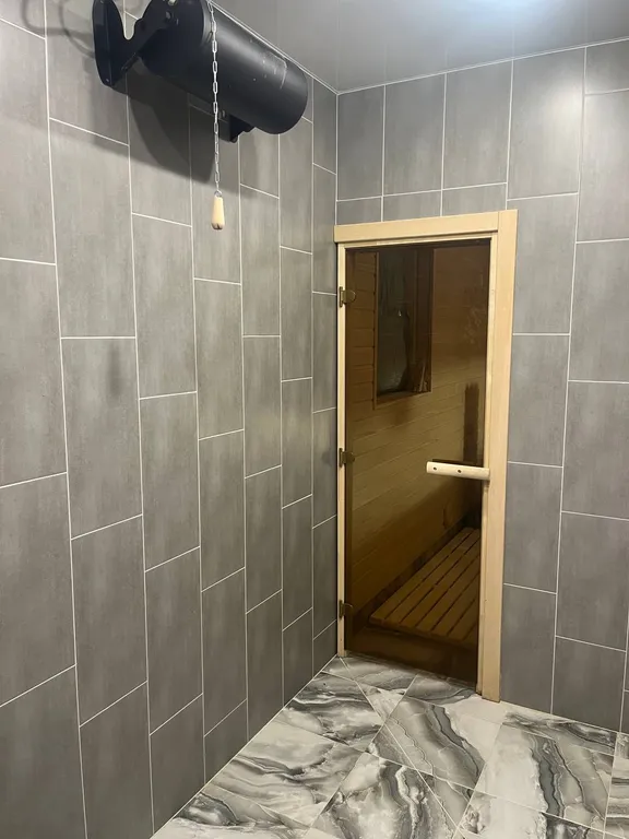 Барнхаус на берегу реки Кундыш