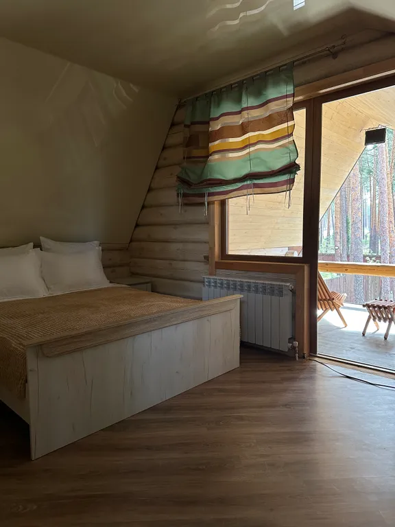 Уютный дом в лесу