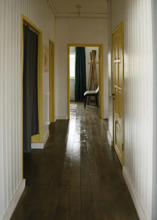 Коттедж с просторной гостиной в Веслево