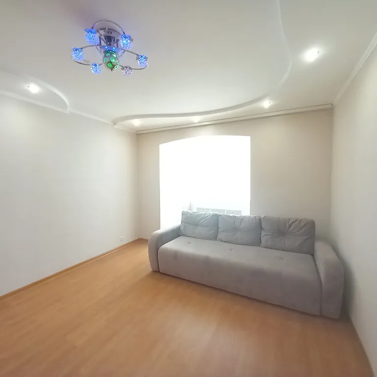 3-х комнатная квартира в центре Мелитополя — аренда посуточно в Мелитополь