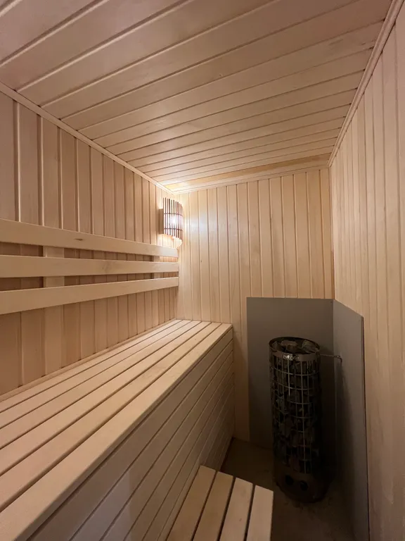 Коттедж Коттедж Барнхаус с камином и сауной на Новой Риге — Телепнево