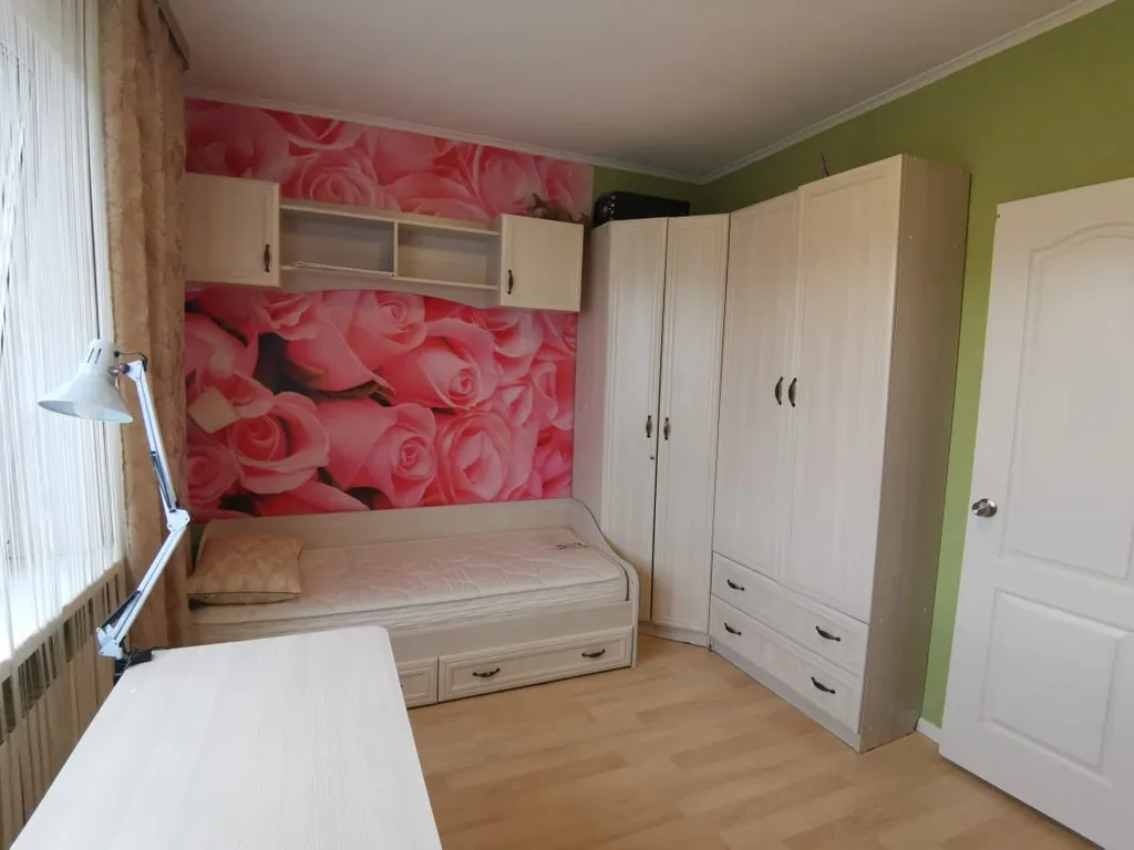 Трехкомнатная квартира в центре с видом на горы