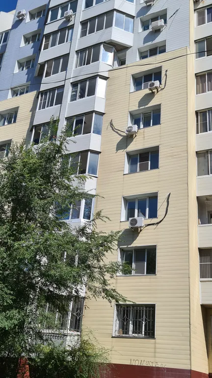 Рядом с авто и жд вокзалом