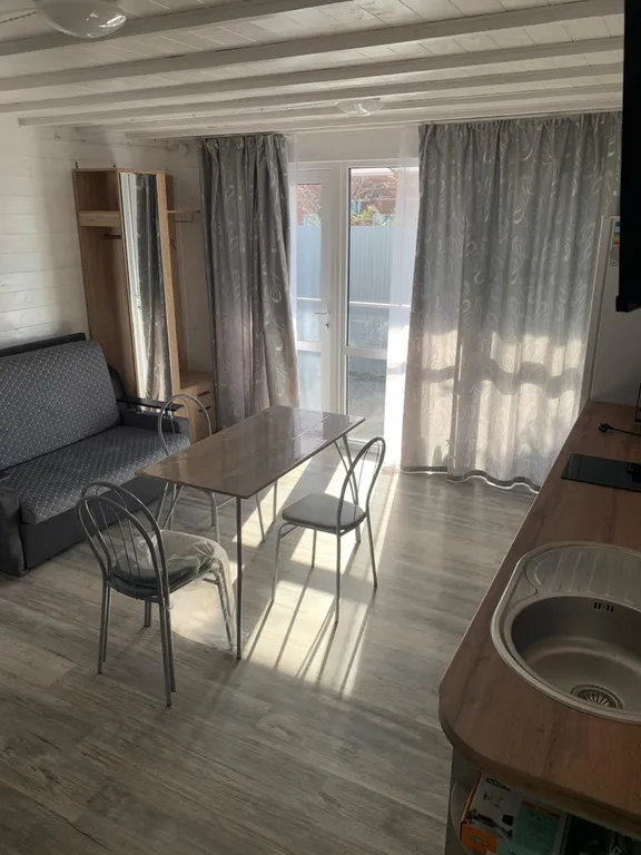 Небольшая уютная квартира, в шаговой доступности от моря