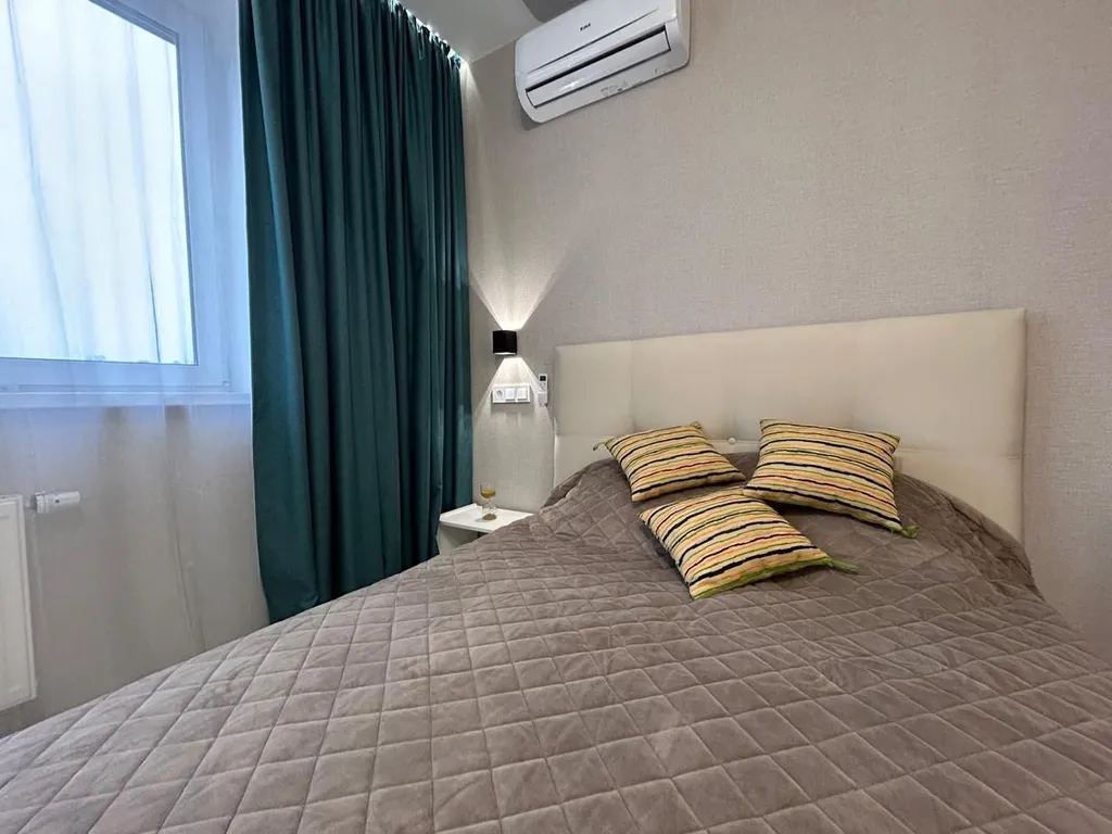 Новая студия с видом на Лавру