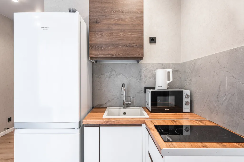 Апартаменты с отдельной спальней в центре Красной Поляны