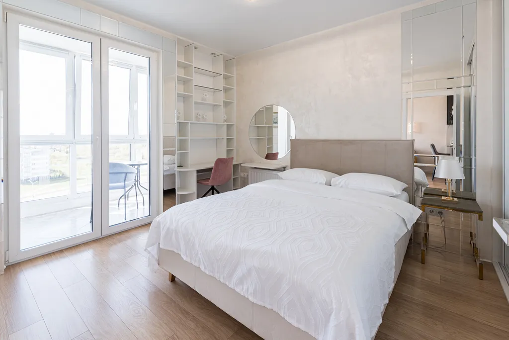 Апартаменты у Дана молл с видом на озеро