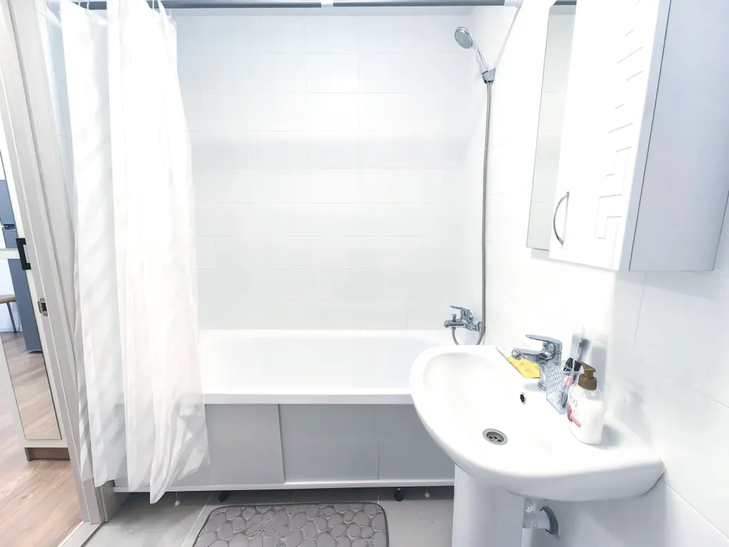 Новая евродвушка у МРНЦ имени Цыба