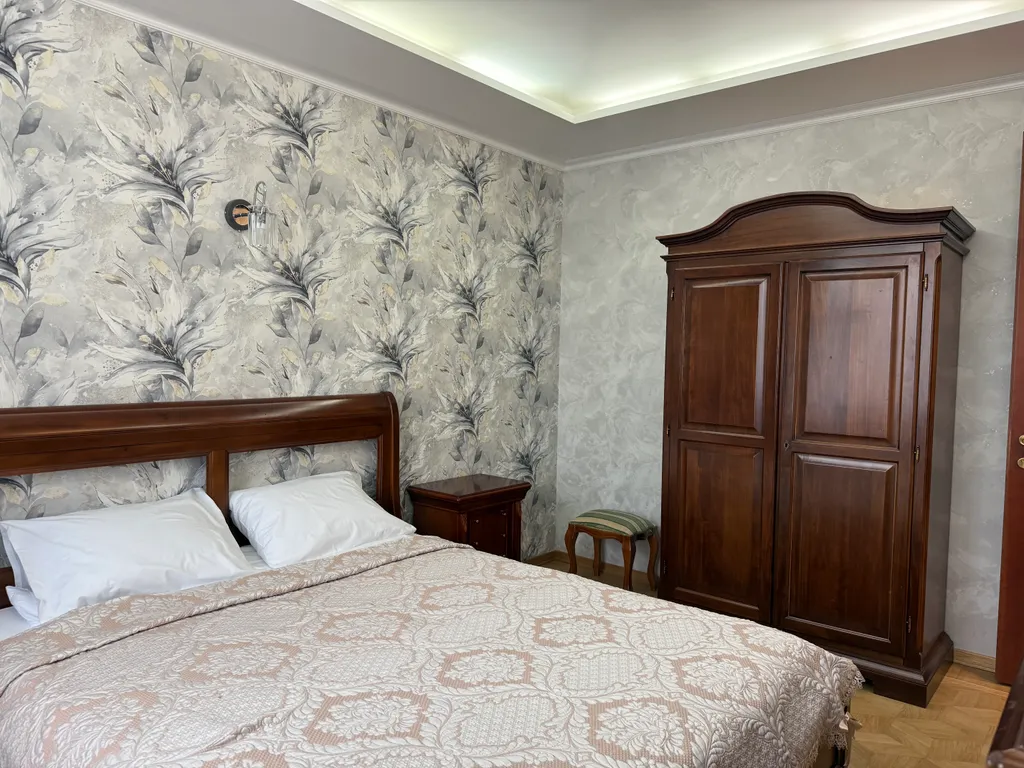 Дизайнерские новые 3-к комнатные апартаменты The Gray Pearl Crocus