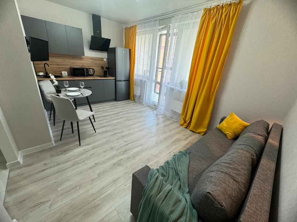 Современные аппартаменты с панорамной лоджией