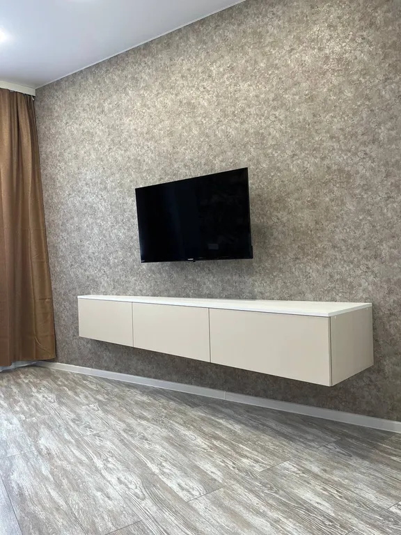 Красивая квартира в новостройке недалеко от центра