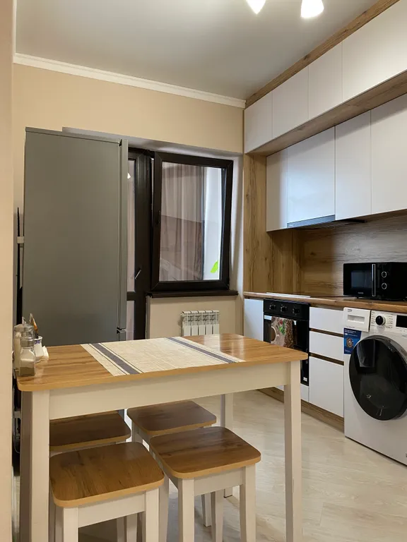 Комфортная квартира в доме у реки, возле входа в центральный парк