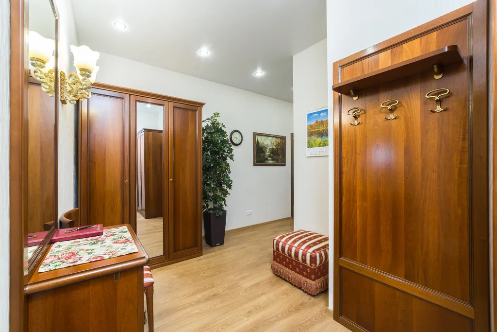 Женская комната в квартире