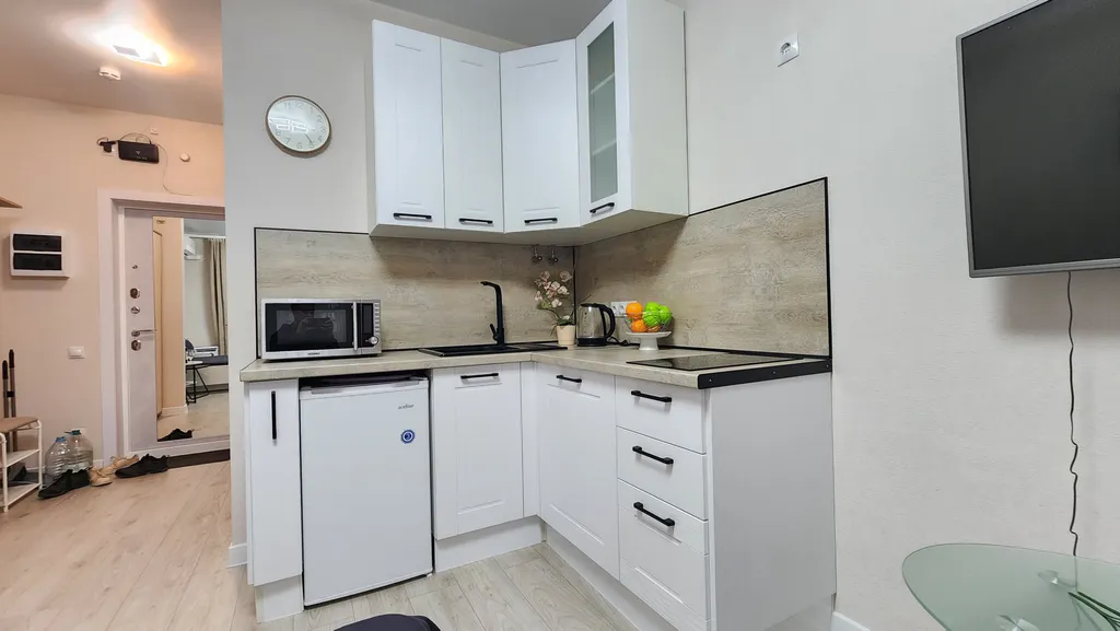 Шикарная студия с видом на бассейн