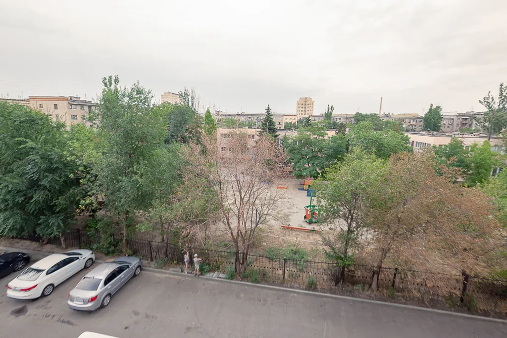 Квартира Квартира Жёлтая студия, оригинальный доступ в санузел — Волгоград