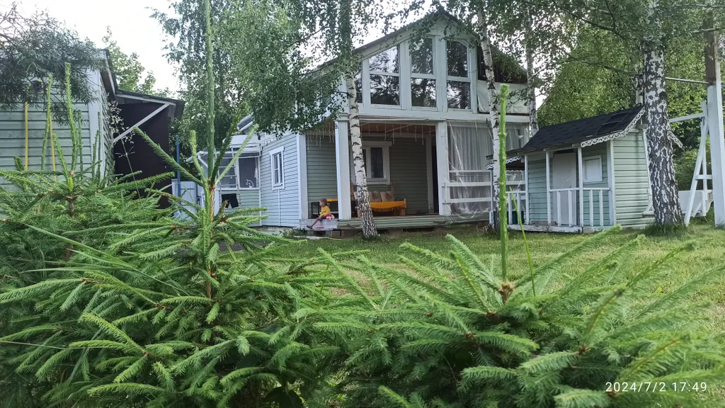 Коттедж Дом с батутом и видом на сад — Беседы